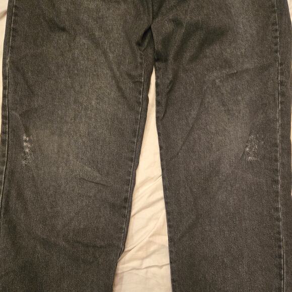 FUBU The Collection Size 36x32 Gray Denim Jeans Y2K Back Pocket Design *read* - Picture 3 of 16
